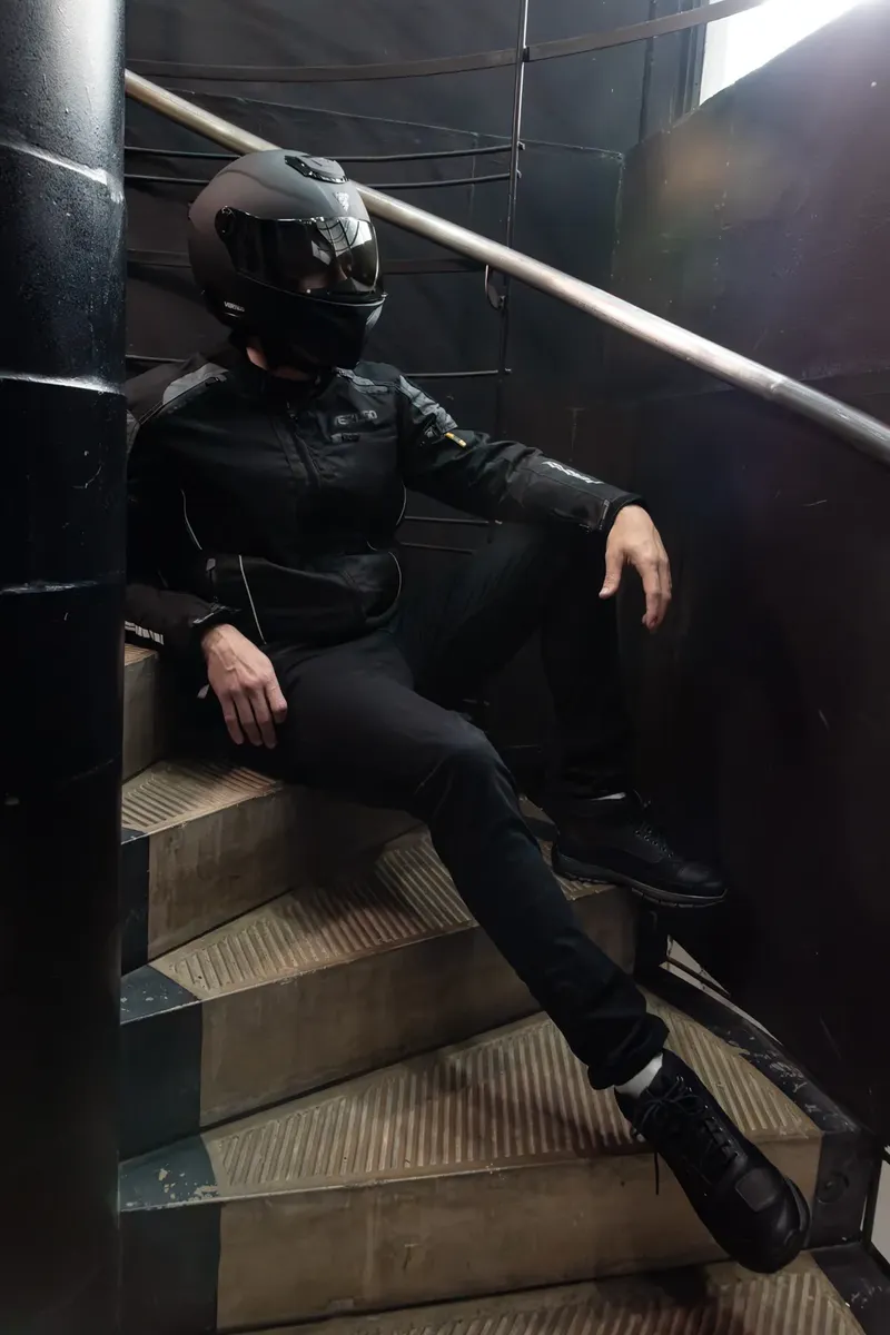 Casco Moto Integral Vertigo V50 Lighter Alerón Sólido